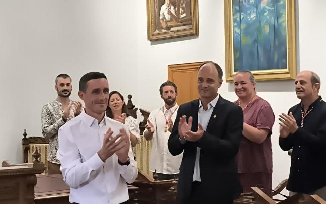 Ioseba Amunarriz, ovacionado tras la entrega de la Insignia de Oro de Hondarribia