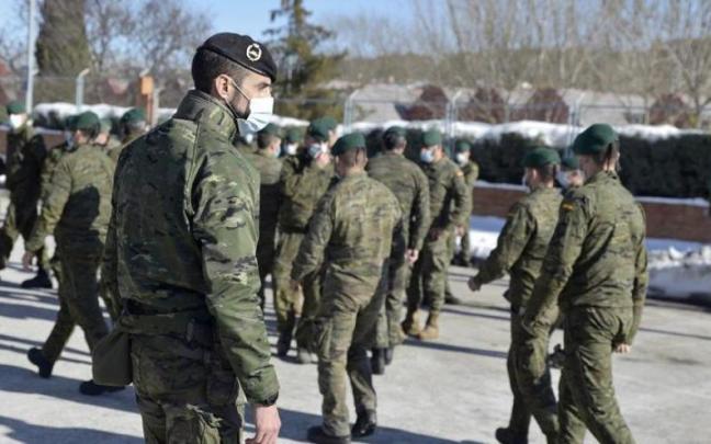 El PP y Vox se unen en el Congreso para rechazar una investigación sobre abusos y malos tratos en la 'mili'