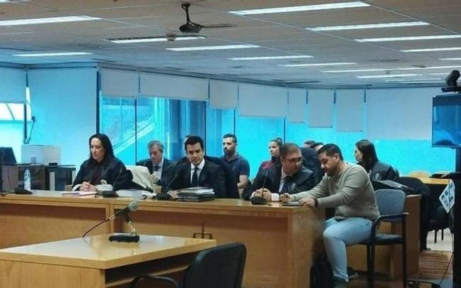 Imagen del juicio de la denominada 'patada en la puerta'. Imagen del juicio de la denominada 'patada en la puerta'.