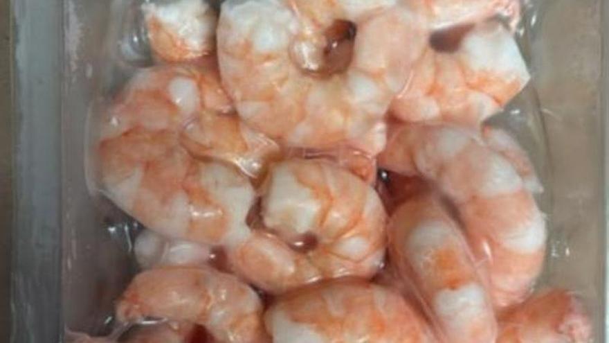 Langostinos pelados infectados con salmonella.