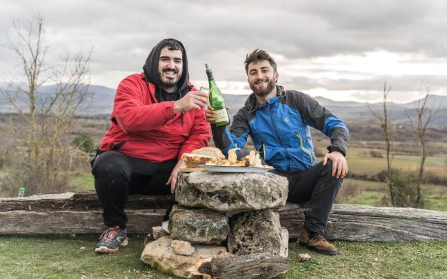 En imágenes: Cocinar en plena naturaleza es posible con los alaveses Piperbeltz