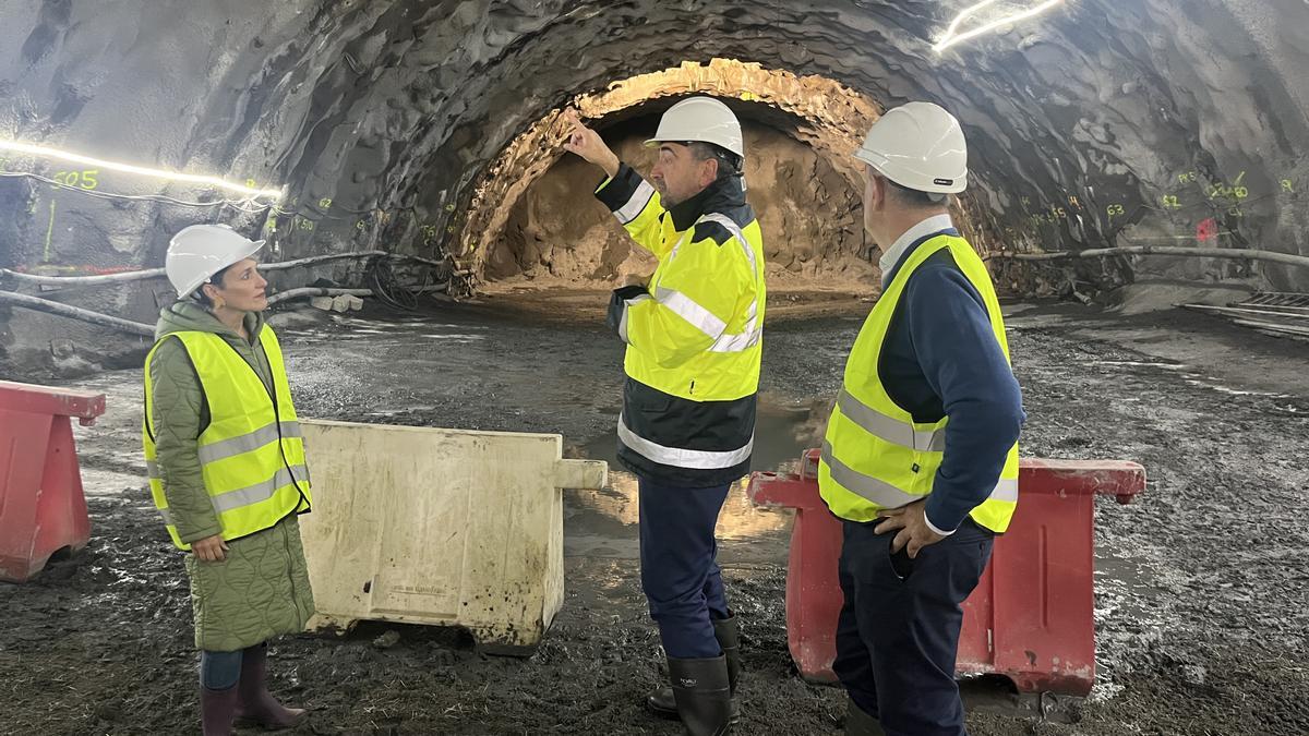 El elemento más singular es el túnel de 335 metros, de los cuales ya se han horadado 80