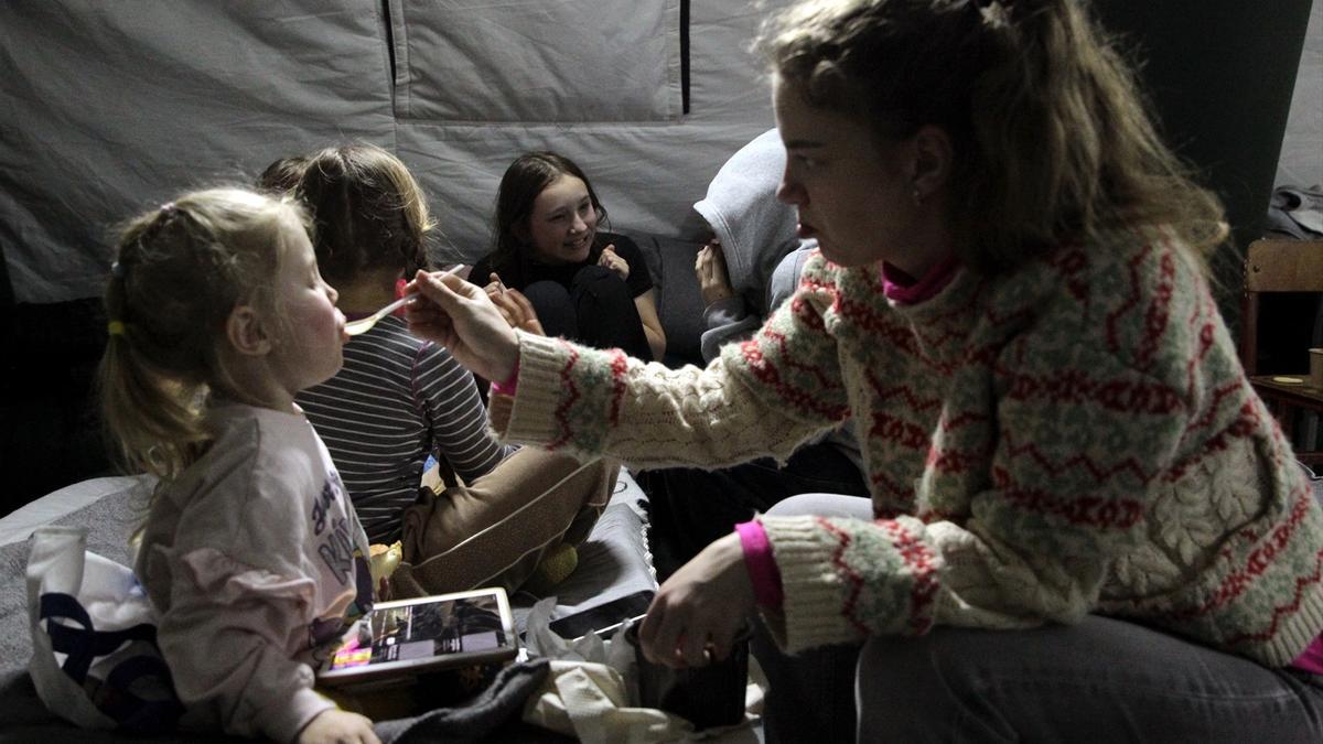 El alcalde de Kiev ha calificado la situación de "extremadamente difícil". Recomienda a la población abandonar la capital de Ucrania.