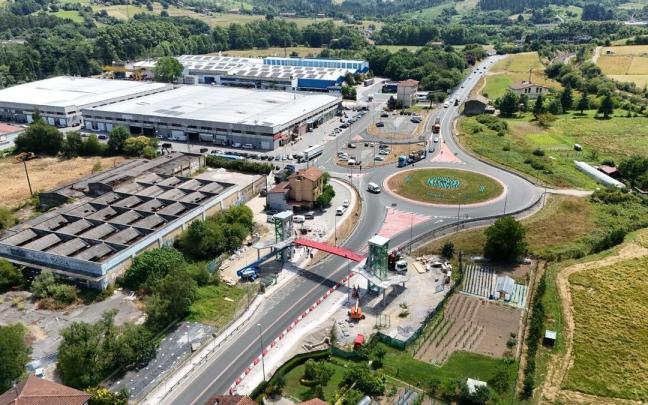 Abierta la pasarela peatonal y el ascensor entrará en funcionamiento proximamente