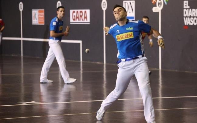 Partido de parejas entre Artola-Imaz contra Peña II-Albisu. Partido de parejas entre Artola-Imaz contra Peña II-Albisu.