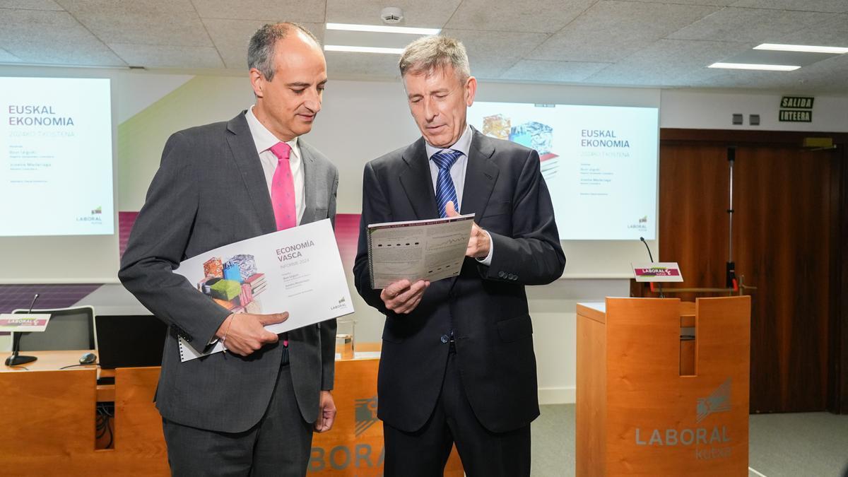 Ibon Urgoiti y Joseba Madariaga, en la presentación del informe.