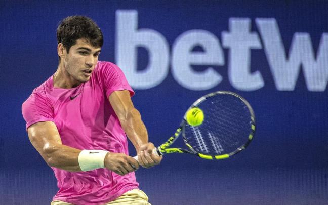 El número uno vuelve a Djokovic. El número uno vuelve a Djokovic.
