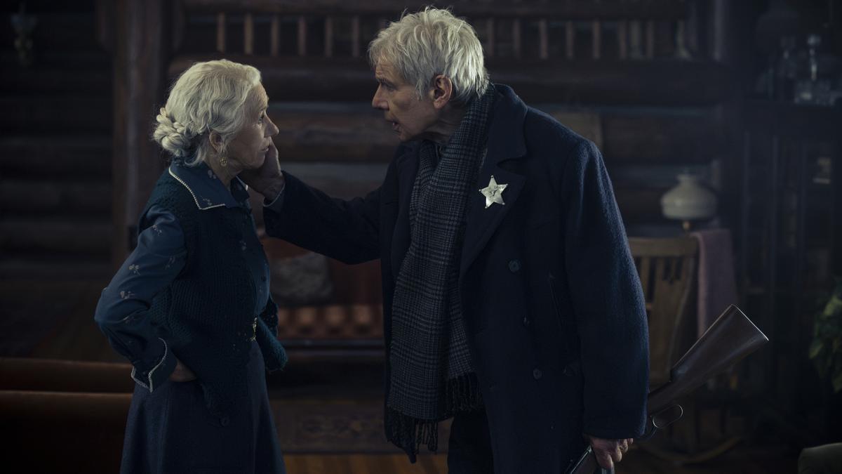 Helen Mirren y Harrison Ford, en una escena de la serie ‘1923’