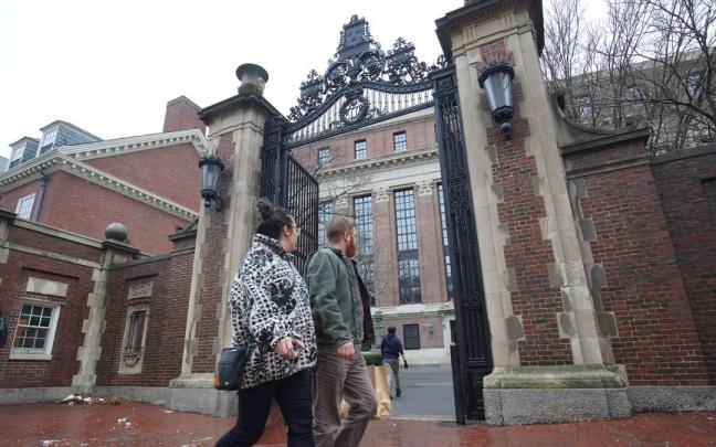 Fachada de la Universidad de Harvard, en Boston.