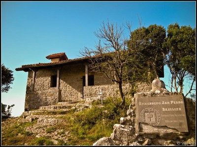 Ermita San Pedro de Atxarre