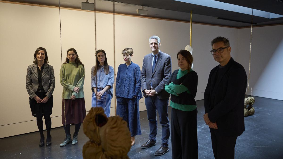 Presentación del proyecto expositivo 'Interestratos', que contiene las intervenciones plásticas de las artistas Nora Aurrekoetxea, Miren Doiz y Marina González Guerreiro.