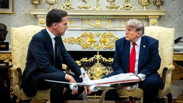 El secretario general de la OTAN, Mark Rutte, se reúne con el presidente de Estados Unidos, Donald Trump.