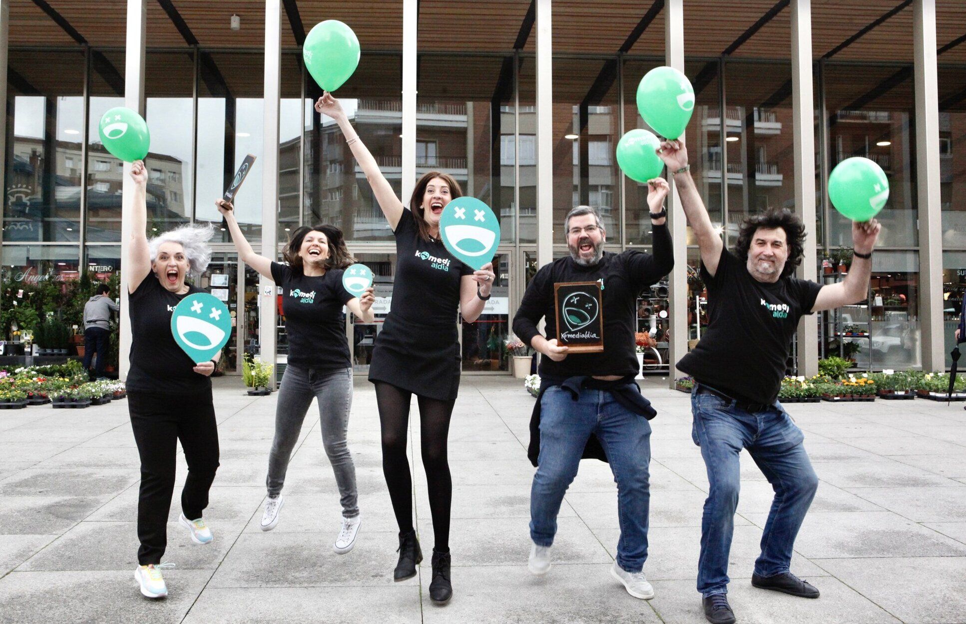 Integrantes del equipo de Komedialdia.
