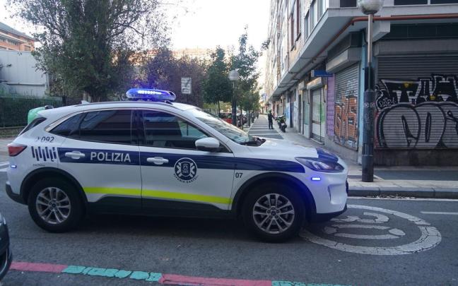 Udaltzaingoak flota berrituko du azken belaunaldiko ekipamenduarekin hornitutako lau ibilgailu hibrido eta ECO berrirekin.