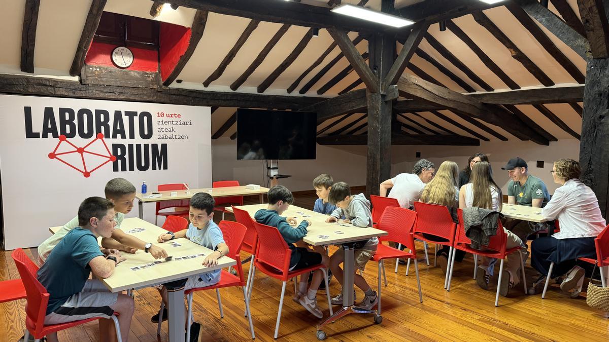 El juego de cartas 'Historium' tuvo su puesta de largo en el Día Internacional de los Museos.