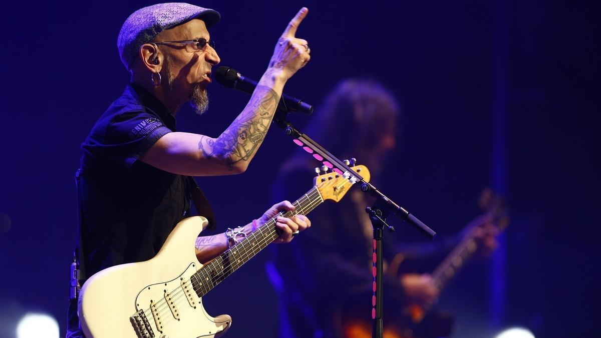 El cantante durante uno de sus conciertos en Iruñea el año pasado.