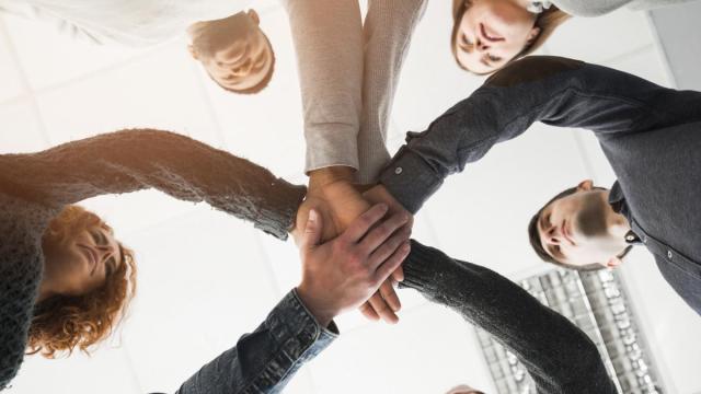 Las organizaciones clúster operan en un marco de innovación abierta y colaboración público-privada