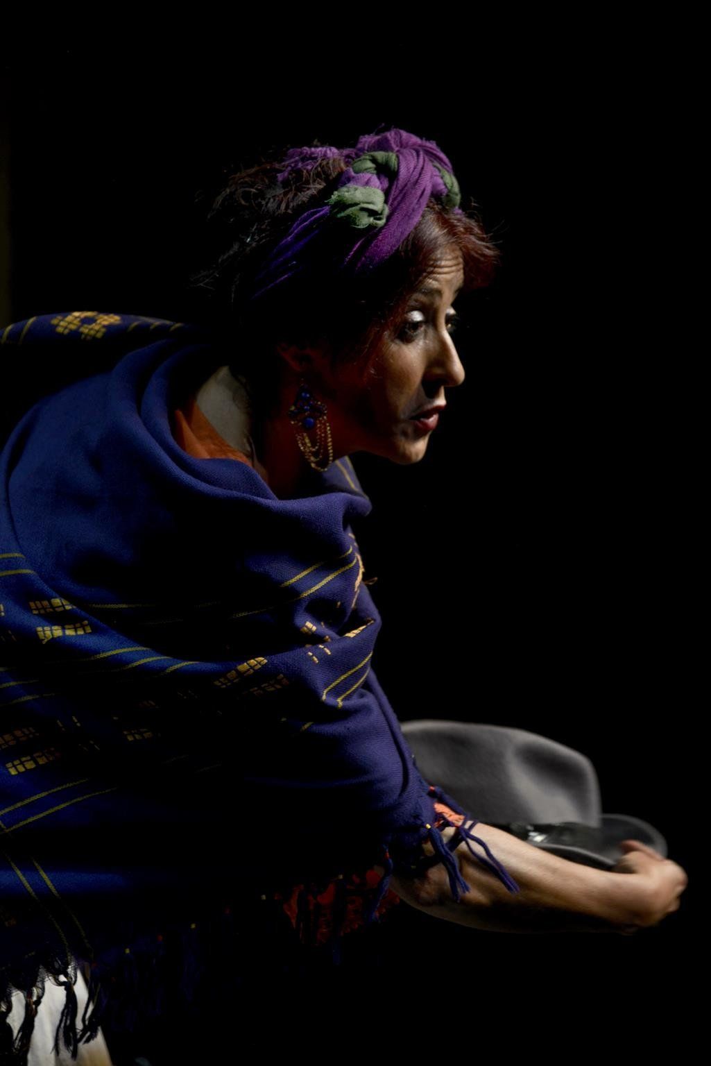Rosa Martínez Alcócer en la obra de teatro "Frida Kahlo", de Iris Teatro