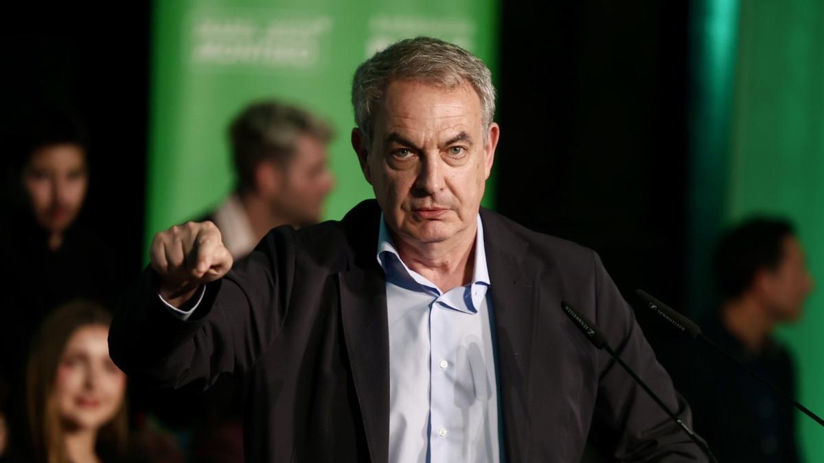 El expresidente del Gobierno José Luis Rodríguez Zapatero, durante su intervención en el mitin.