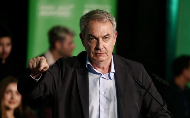 El expresidente del Gobierno José Luis Rodríguez Zapatero, durante su intervención en el mitin.
