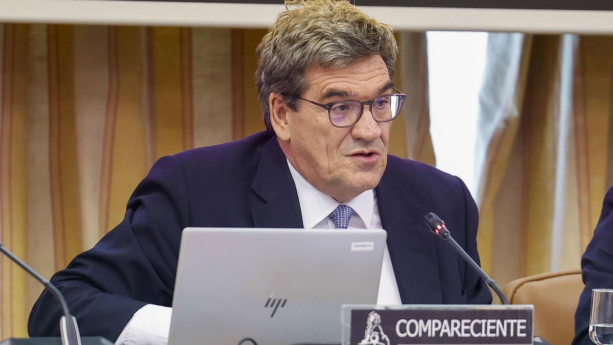 El gobernador del Banco de España, José Luis Escrivá, comparece ante la Comisión de Economía del Congreso.
