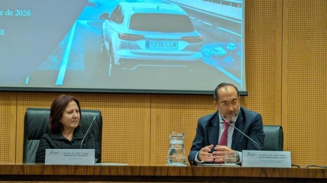 La Fiscal General del Estado, Teresa Peramato, junto al fiscal coordinador de la Unidad de Seguridad Vial, Mario Sanz