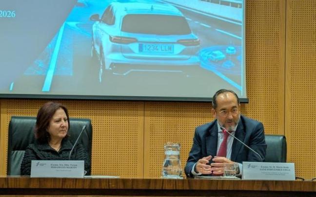 La Fiscal General del Estado, Teresa Peramato, junto al fiscal coordinador de la Unidad de Seguridad Vial, Mario Sanz