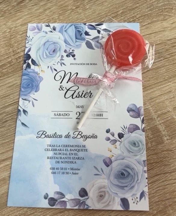 Sus velas están hechas con cera de soja y aromas.