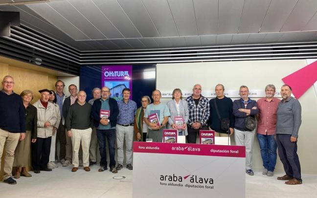 'Ohitura' aldizkariaren 17. zenbakiak Arabako Lautadako 200 ermita baino gehiago ditu ardatz.