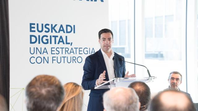 Imanol Pradales, durante el acto organizado por el clúster de Industrias del Conocimiento y Tecnología de Euskadi (Gaia).