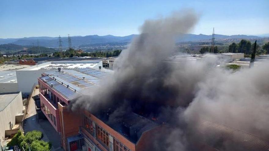 El incendio en la nave industrial.