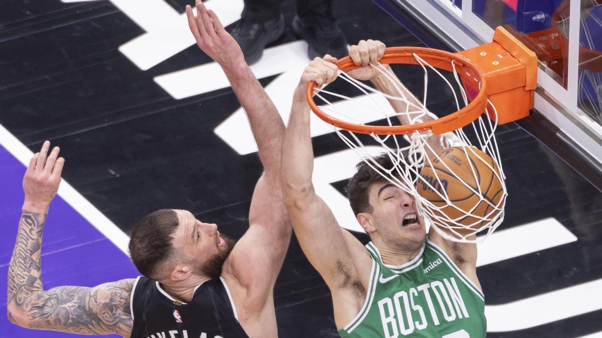 Hugo González en un partido de esta temporada frente a los Toronto Raptors.
