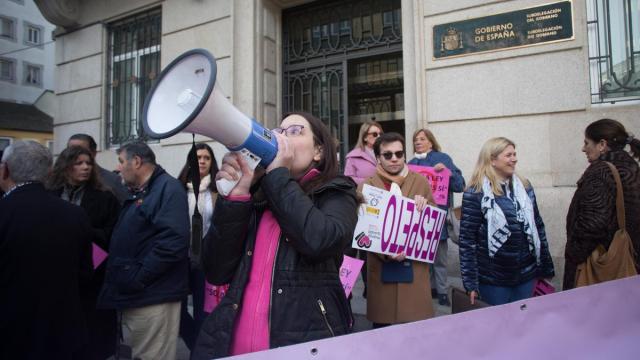 Protesta en la calle por la excarcelación de un violador.