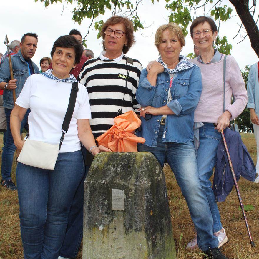 Vecinas que han participado en el tradicional acto de este domingo
