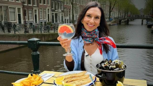 Verónica Zumalacárregui ha recorrido más de 75 destinos alrededor del mundo con este programa.
