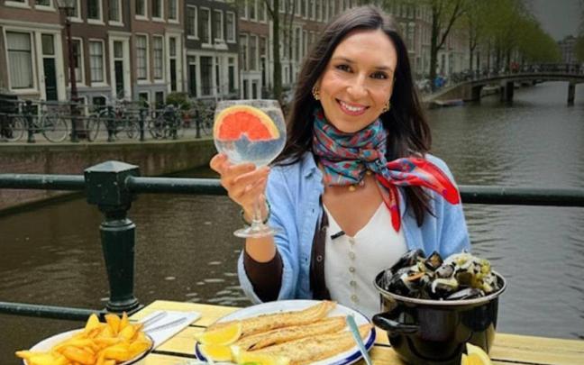 Verónica Zumalacárregui ha recorrido más de 75 destinos alrededor del mundo con este programa.