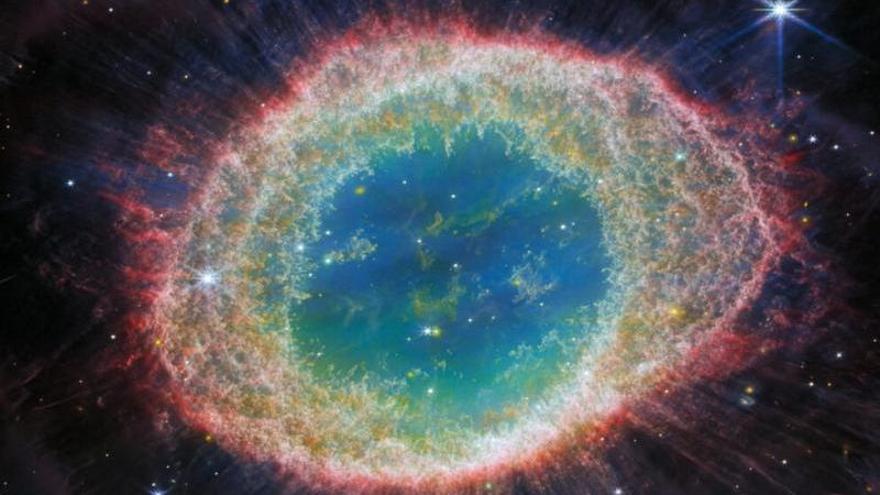 La Nebulosa del Anillo, captada por el telescopio James Webb.