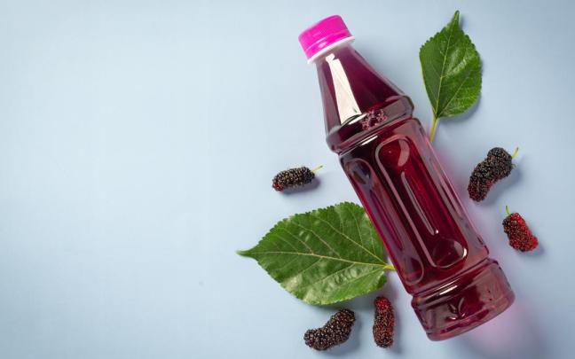 Agua de sabor a mora / Freepik Agua de sabor a mora