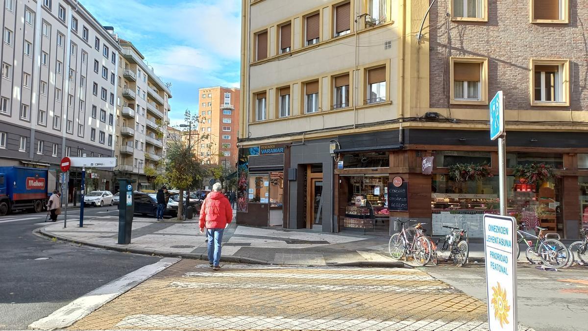 En imágenes: abre Caña Akí, un nuevo bar en Vitoria que sustituye al mítico Asturias