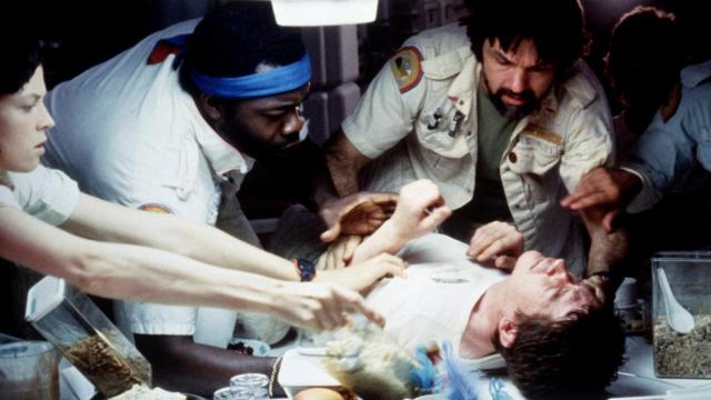 Tom Skerritt (d), en 'Alien, el octavo pasajero'.