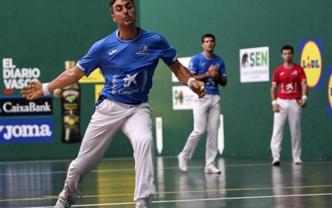 Peio Etxeberria y Zabaleta se meten en la final de San Fermín al derrotar a Altuna III y Martija en el Labrit.