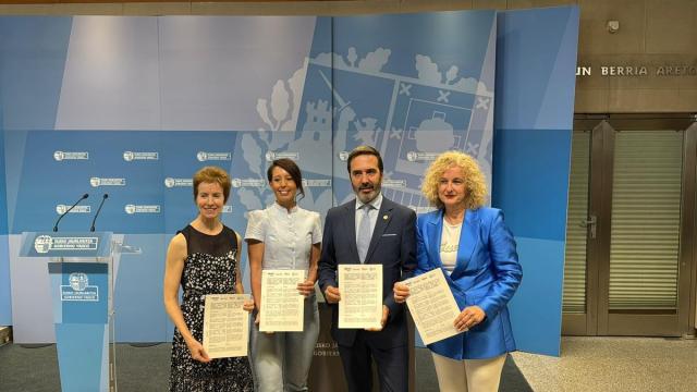 El Gobierno Vasco y diputaciones forales firman el 'Pacto por el turismo sostenible'.