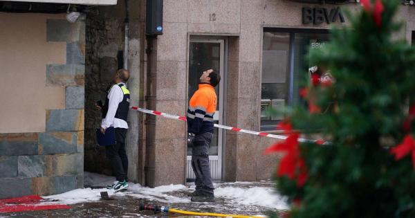 Incendio de un edificio en Balmaseda. PABLO VIÑAS