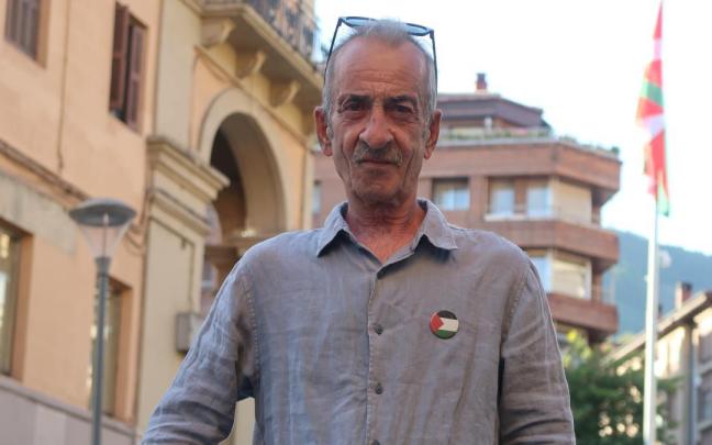 Euxebio Zabala, en la calle Areizaga de Urretxu.