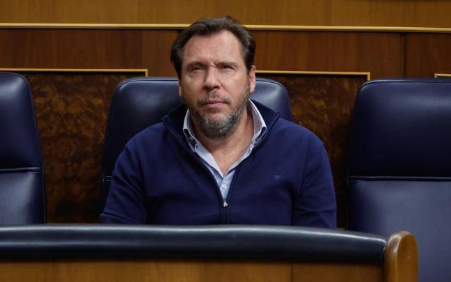 El ministro de Transportes y Movilidad Sostenible, Óscar Puente, en el Congreso.