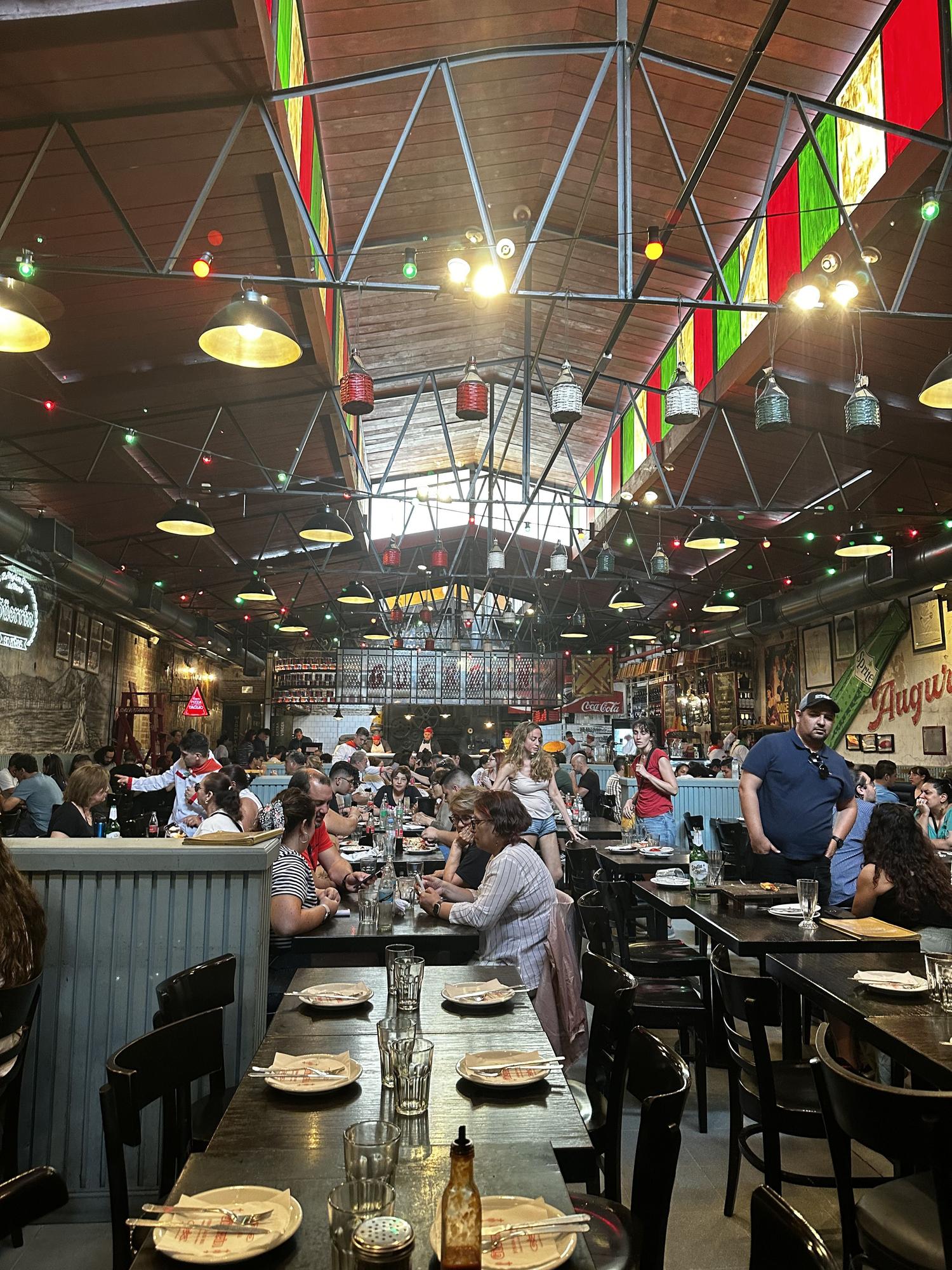 El local de la Pizzeria Güerrin, una de las más populares de Buenos Aires.