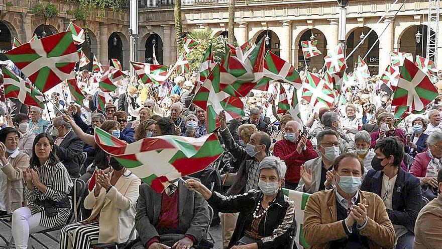 Una anterior celebración del Aberri Eguna en la Plaza Nueva de Bilbao.