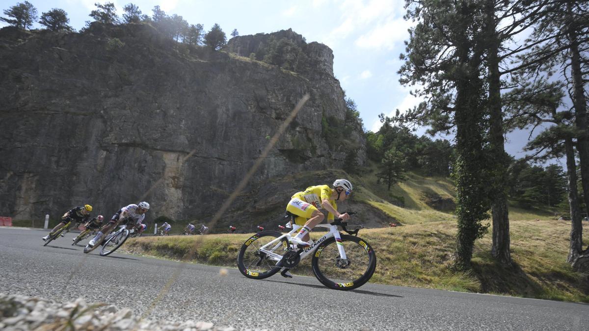 Tadej Pogacar, campeón de cuatro Tours, durante la pasada edición.