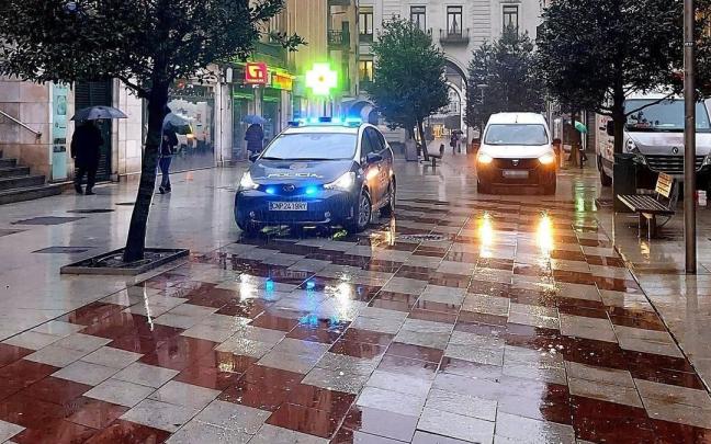 Policía Nacional en el centro de Santander.