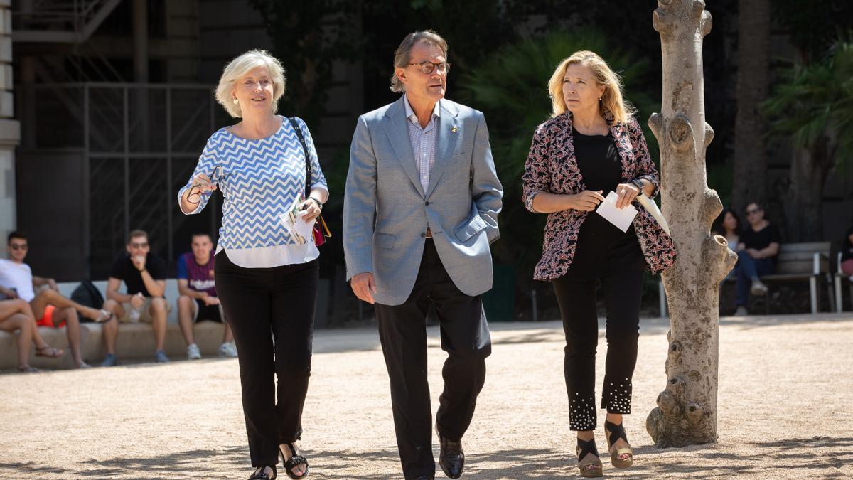La exconsellera de la Generalitat, Irene Rigau; el expresidente de la Generalitat, Artur Mar; y la exvicepresidenta de la Generalitat, Joana Ortega